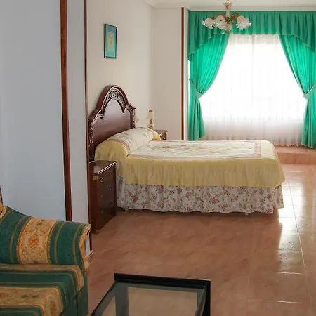 بيت ضيافة Dos Alemanes 3*