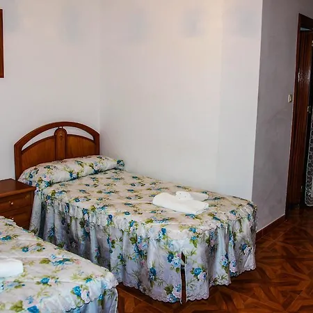 Dos Alemanes Pensión 3*